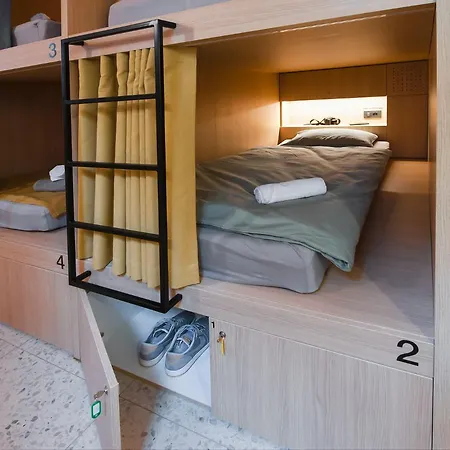 Wanderlust Capsules - Unique Sleeping Experience Ξενοδοχείο με κάψουλες Λιουμπλιάνα